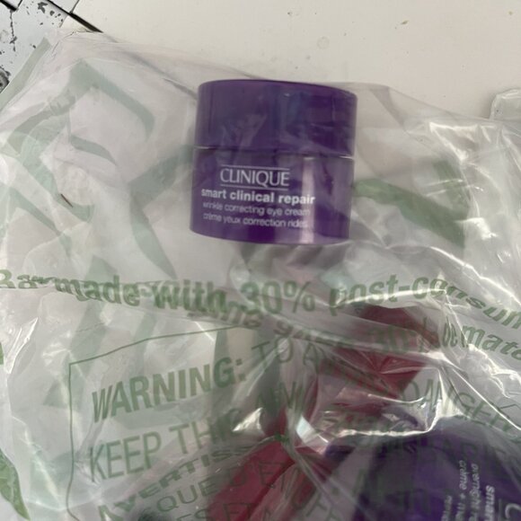 Clinique Jonathan Cohen Smart Clinical Repair Samples - Picture 2 of 5